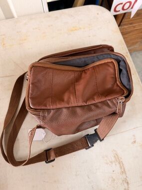 Men's Brown Leather Crossbody Bag - Classic Casual Carry